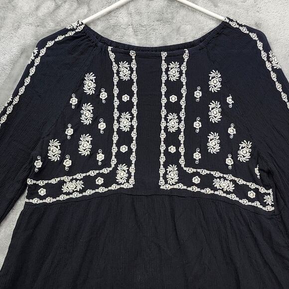 Kismet Top Womens M Black Cream Embroidered Crinkle Gauze Rayon Long Sleeve Boho - Picture 2 of 8